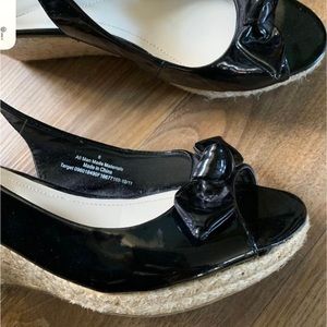Merona black wedge sandal size 8